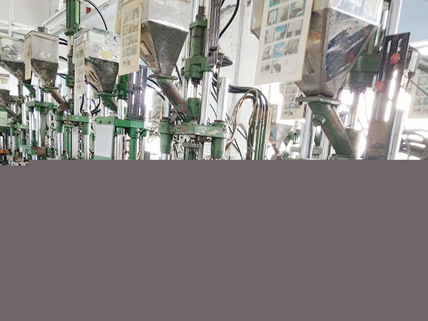 廢舊(jiù)工(gōng)業(yè)設備回收